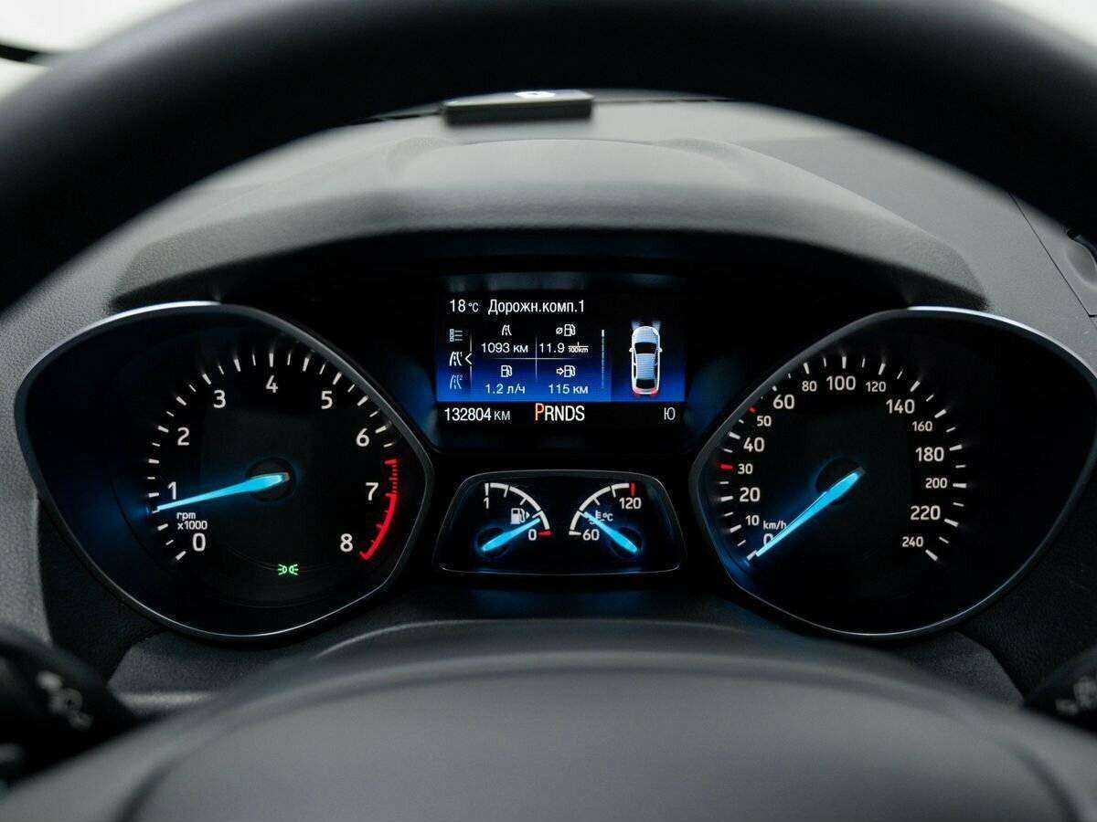 Ford Kuga с пробегом — 2017 год. Фото: #24