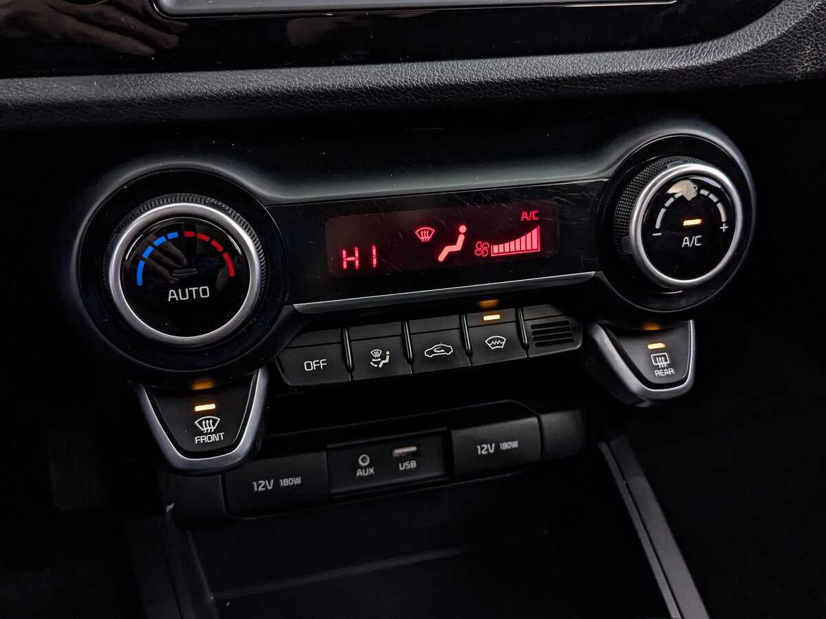 Kia Rio с пробегом — 2018 год. Фото: #18