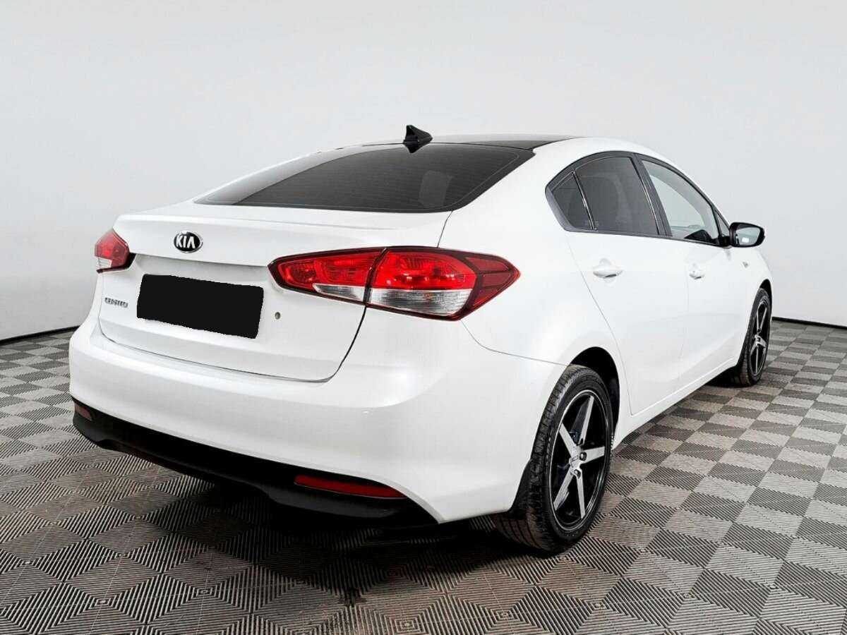Kia Cerato с пробегом — 2017 год. Фото: #4