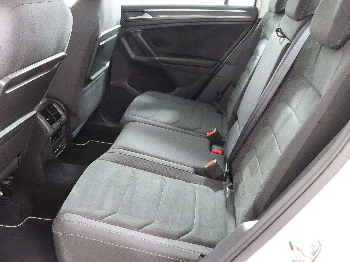 Volkswagen Tiguan с пробегом — 2017 год. Фото: #8