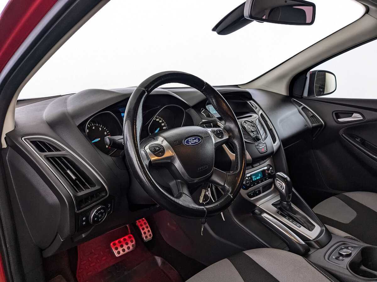 Ford Focus с пробегом — 2012 год. Фото: #13