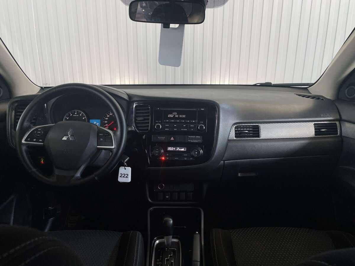 Mitsubishi Outlander с пробегом — 2018 год. Фото: #8