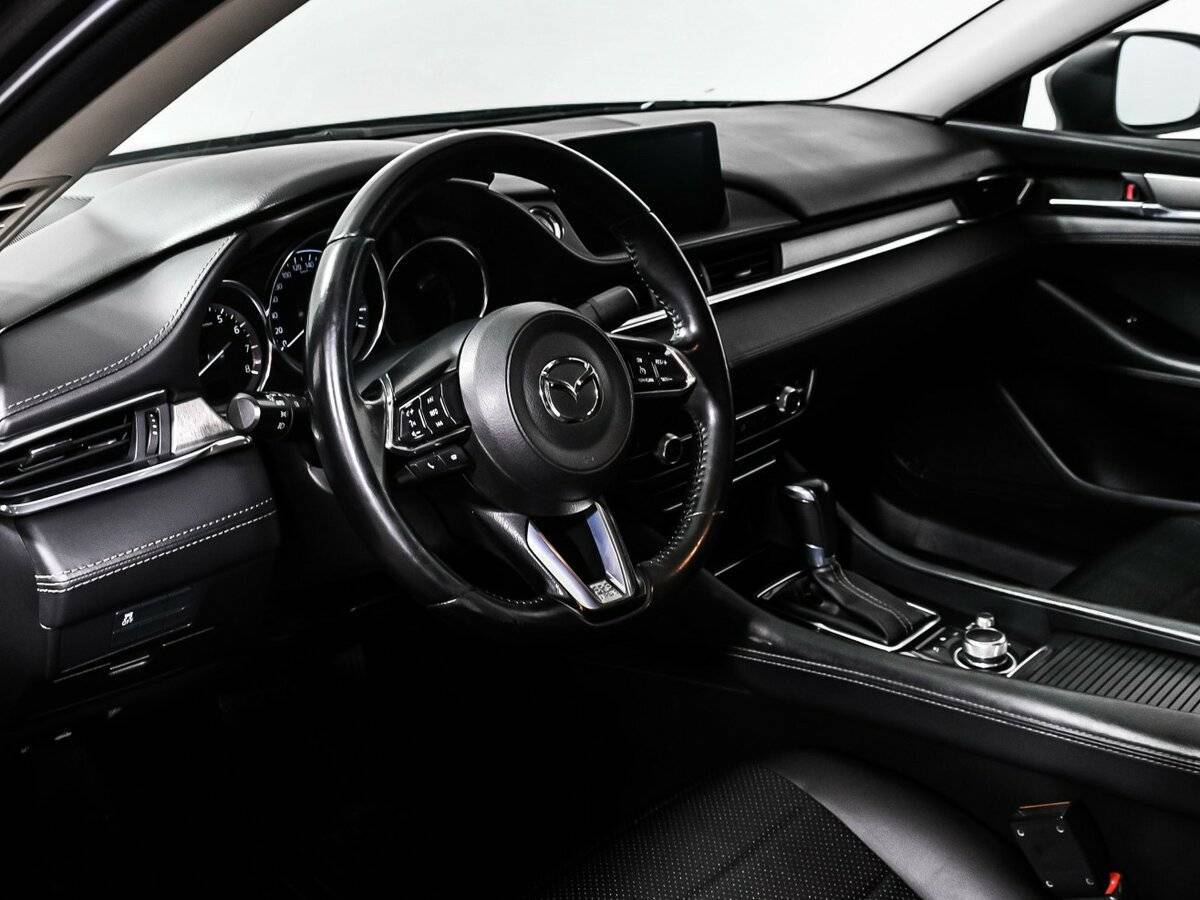 Mazda 6 с пробегом — 2018 год. Фото: #11