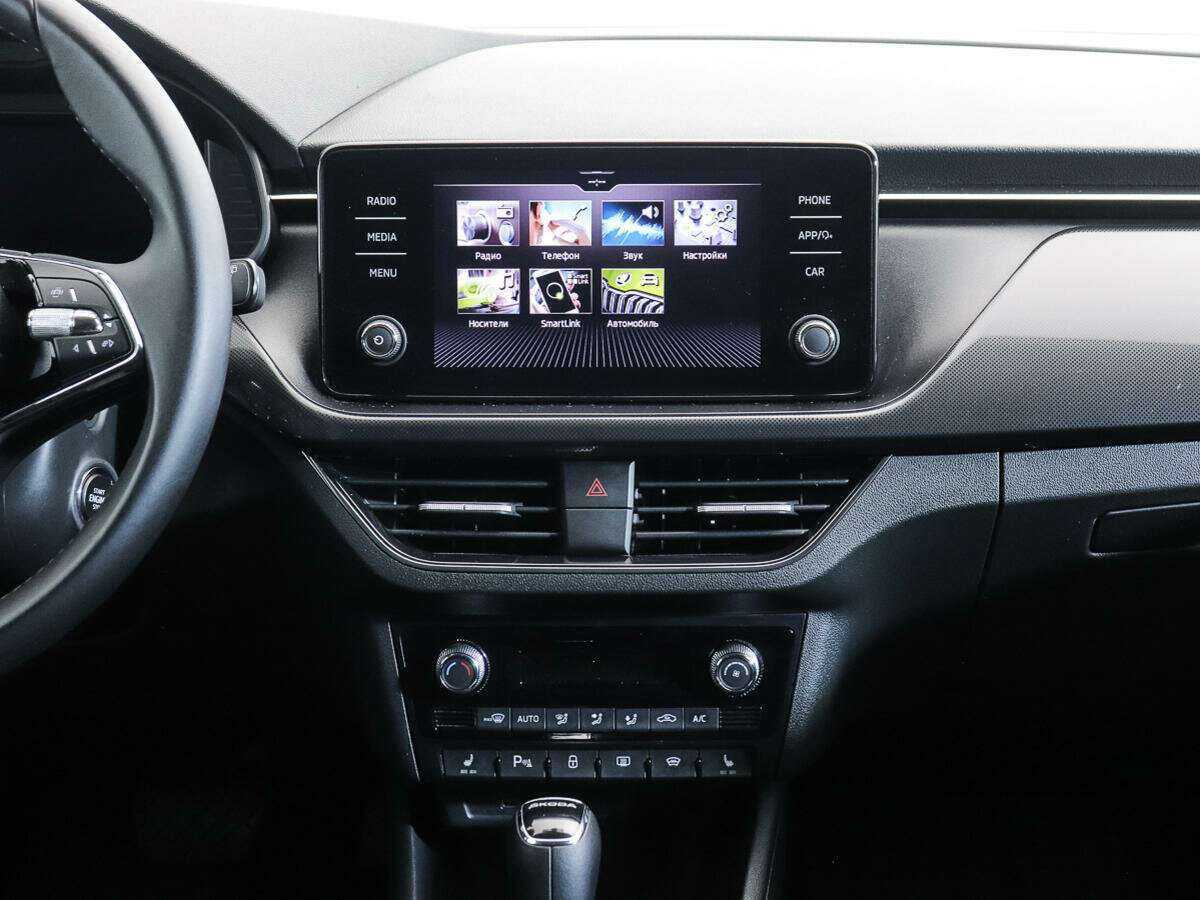 Skoda Rapid с пробегом — 2022 год. Фото: #13