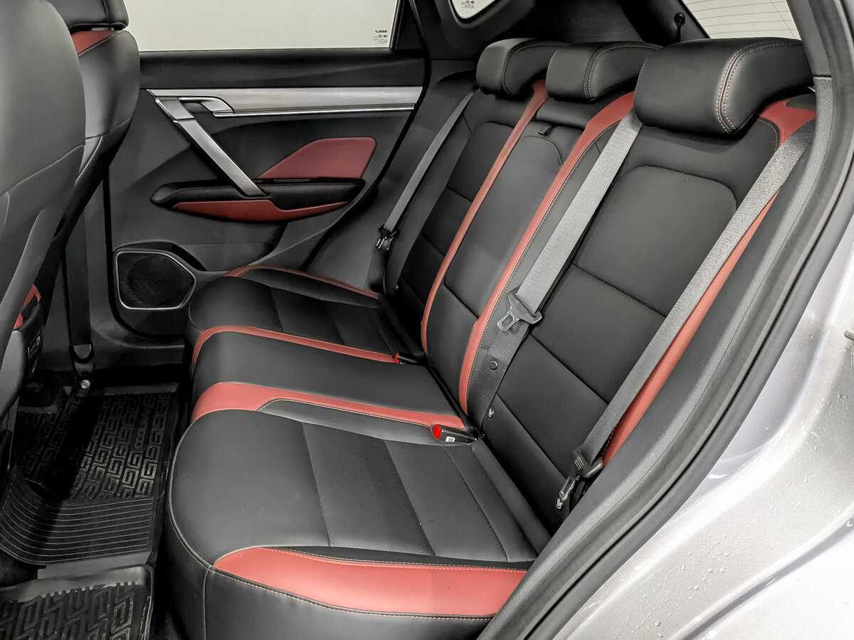 Geely Coolray с пробегом — 2023 год. Фото: #11