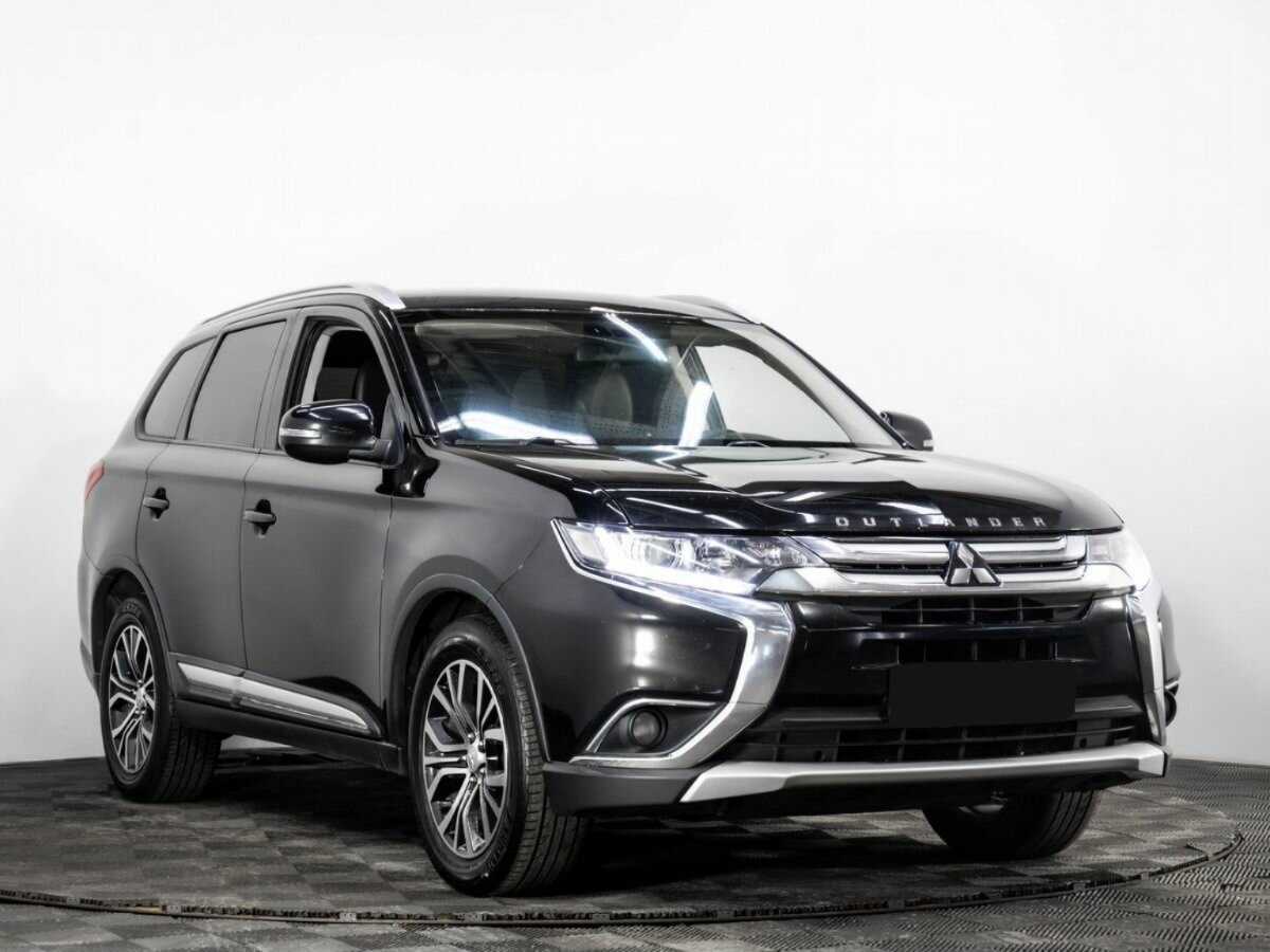 Mitsubishi Outlander с пробегом — 2017 год. Фото: #2
