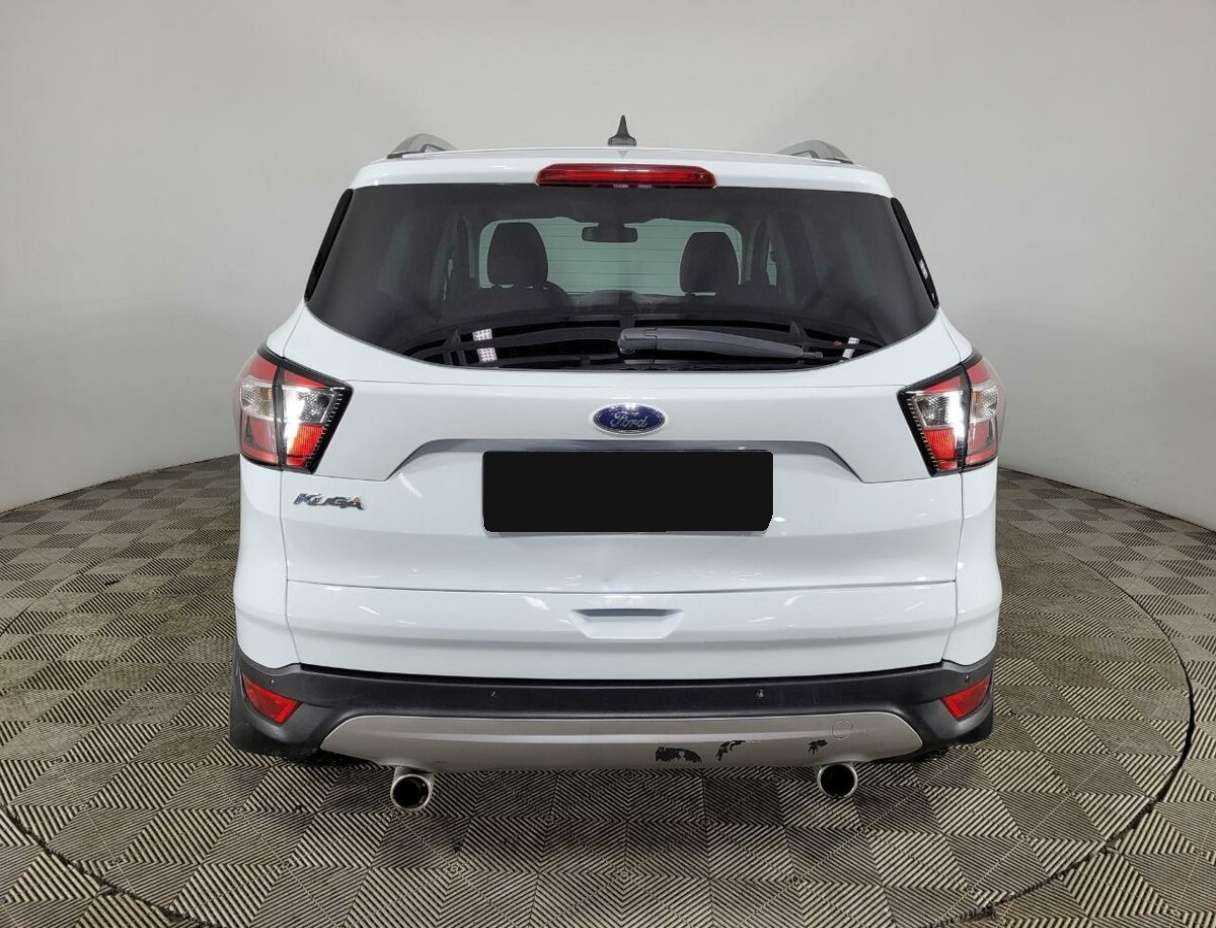 Ford Kuga с пробегом — 2018 год. Фото: #2