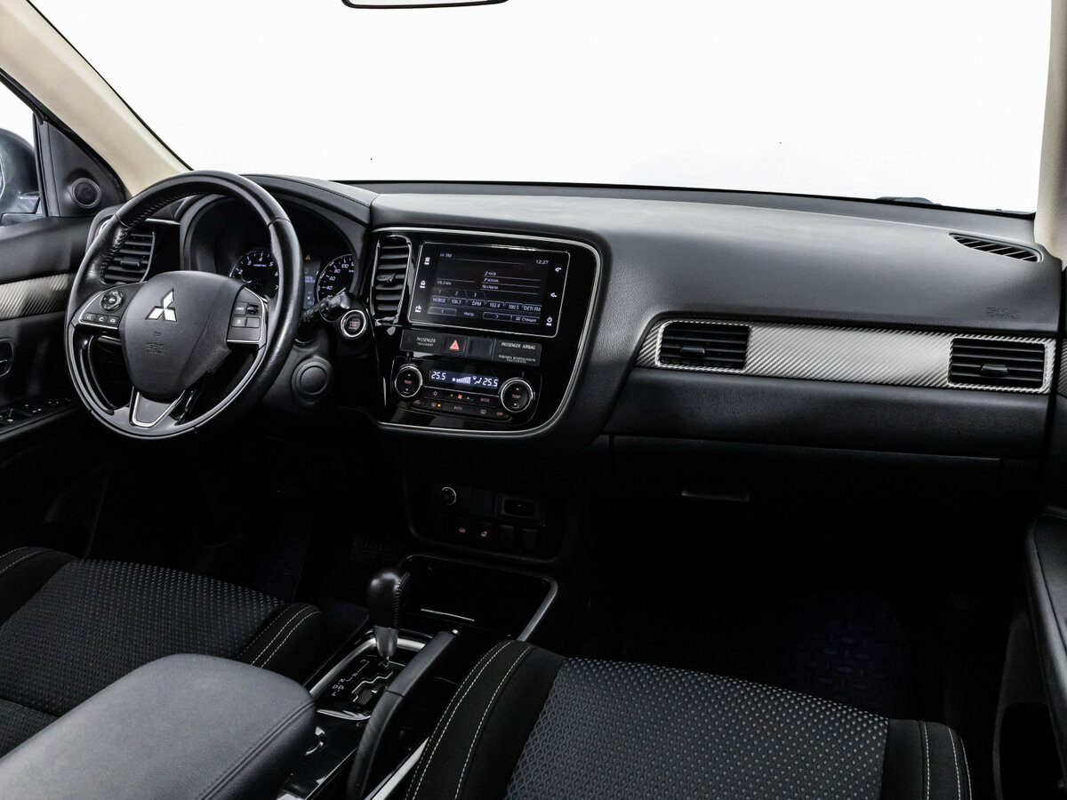 Mitsubishi Outlander с пробегом — 2018 год. Фото: #6