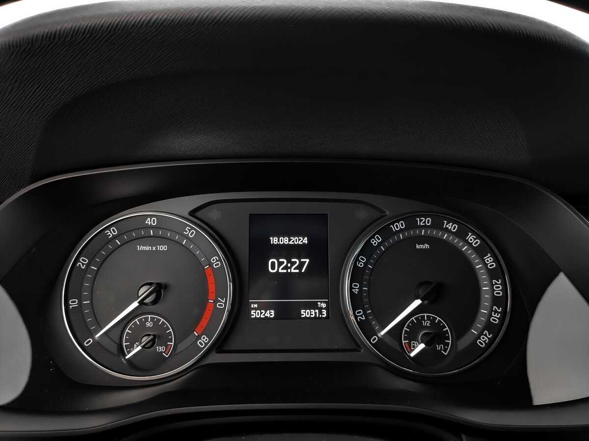 Skoda Octavia с пробегом — 2021 год. Фото: #10