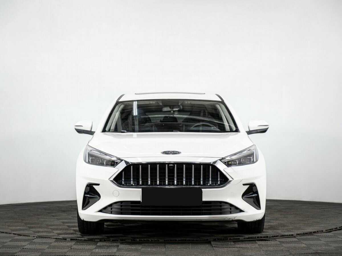 JAC J7 с пробегом — 2023 год. Фото: #1