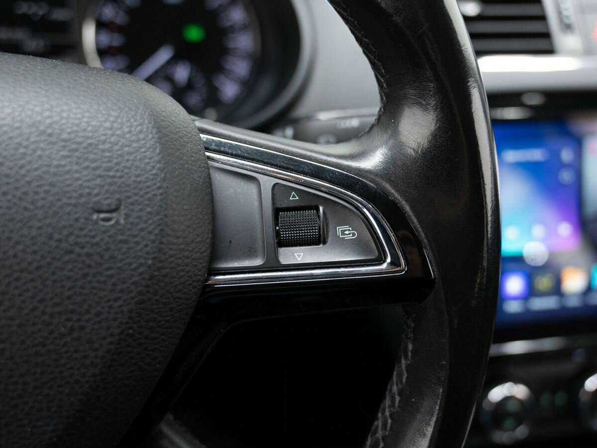 Skoda Octavia с пробегом — 2015 год. Фото: #18