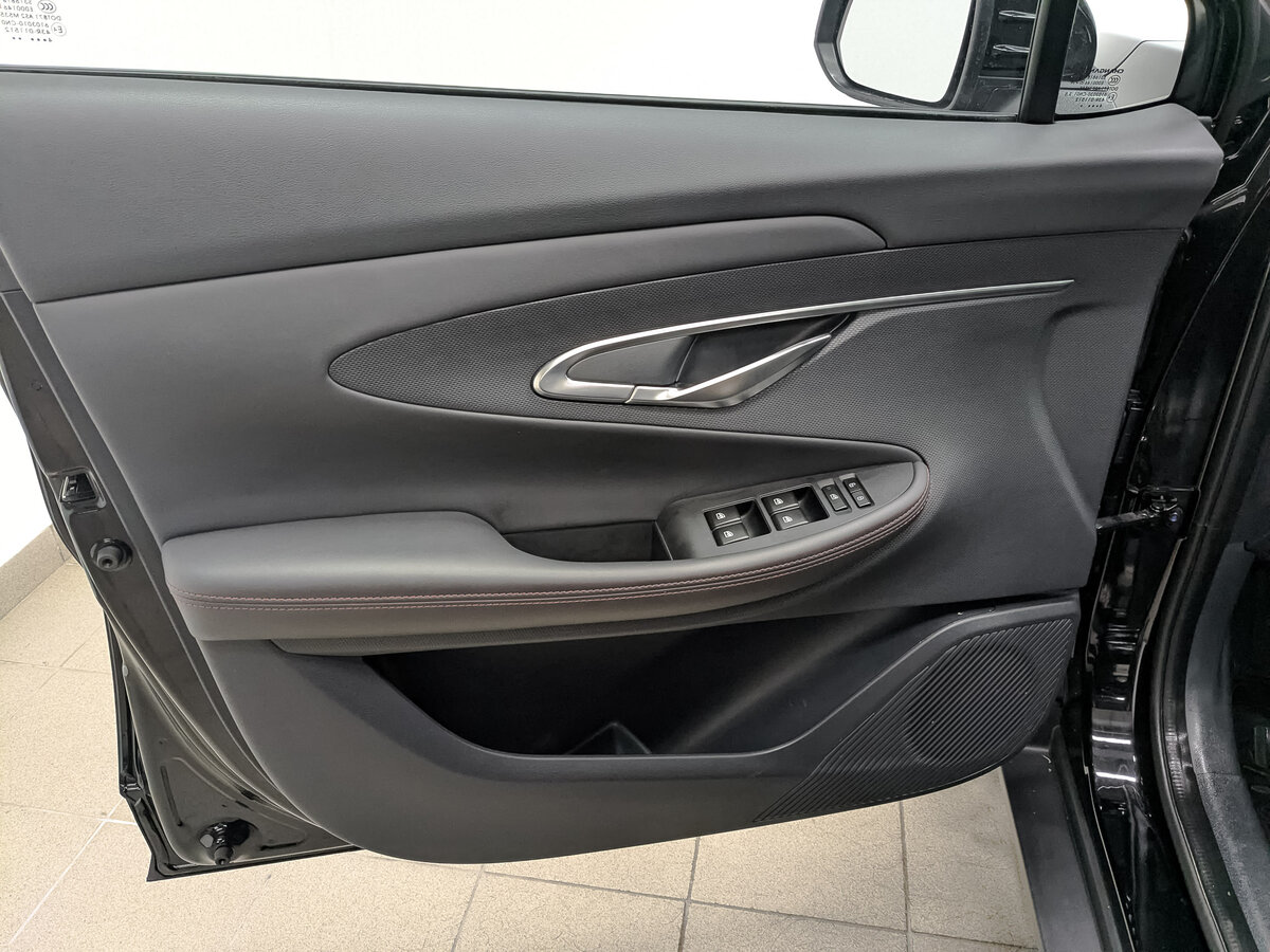 Changan UNI-T с пробегом — 2024 год. Фото: #18