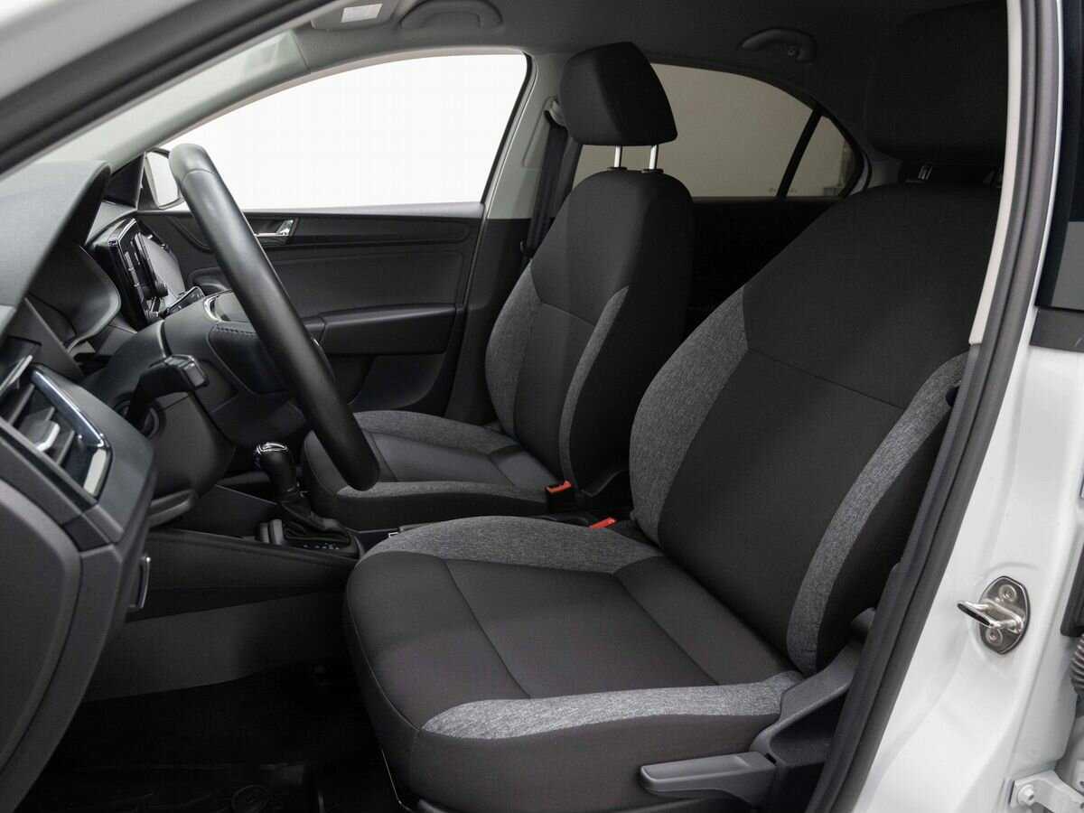 Skoda Rapid с пробегом — 2020 год. Фото: #7