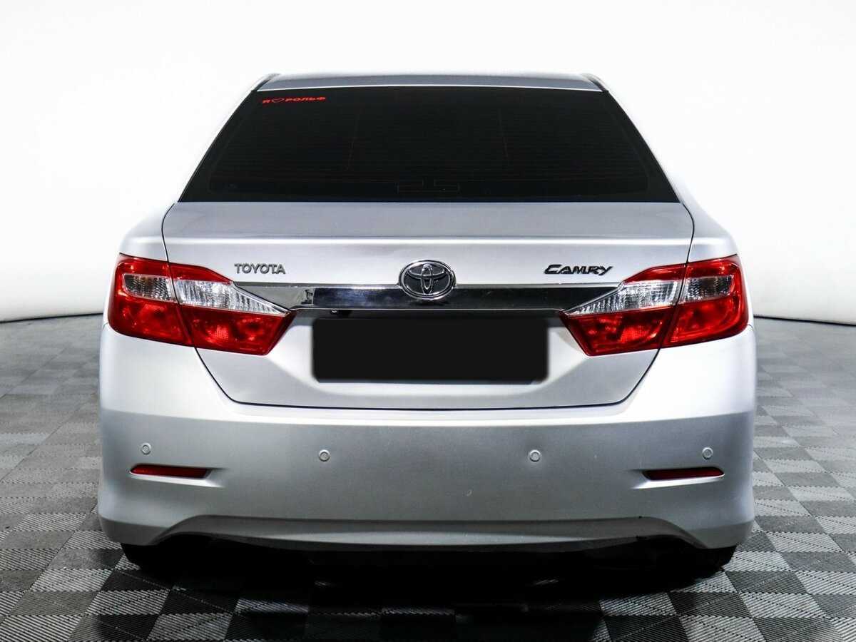Toyota Camry с пробегом — 2013 год. Фото: #5