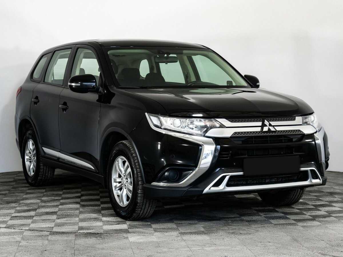 Mitsubishi Outlander с пробегом — 2018 год. Фото: #2