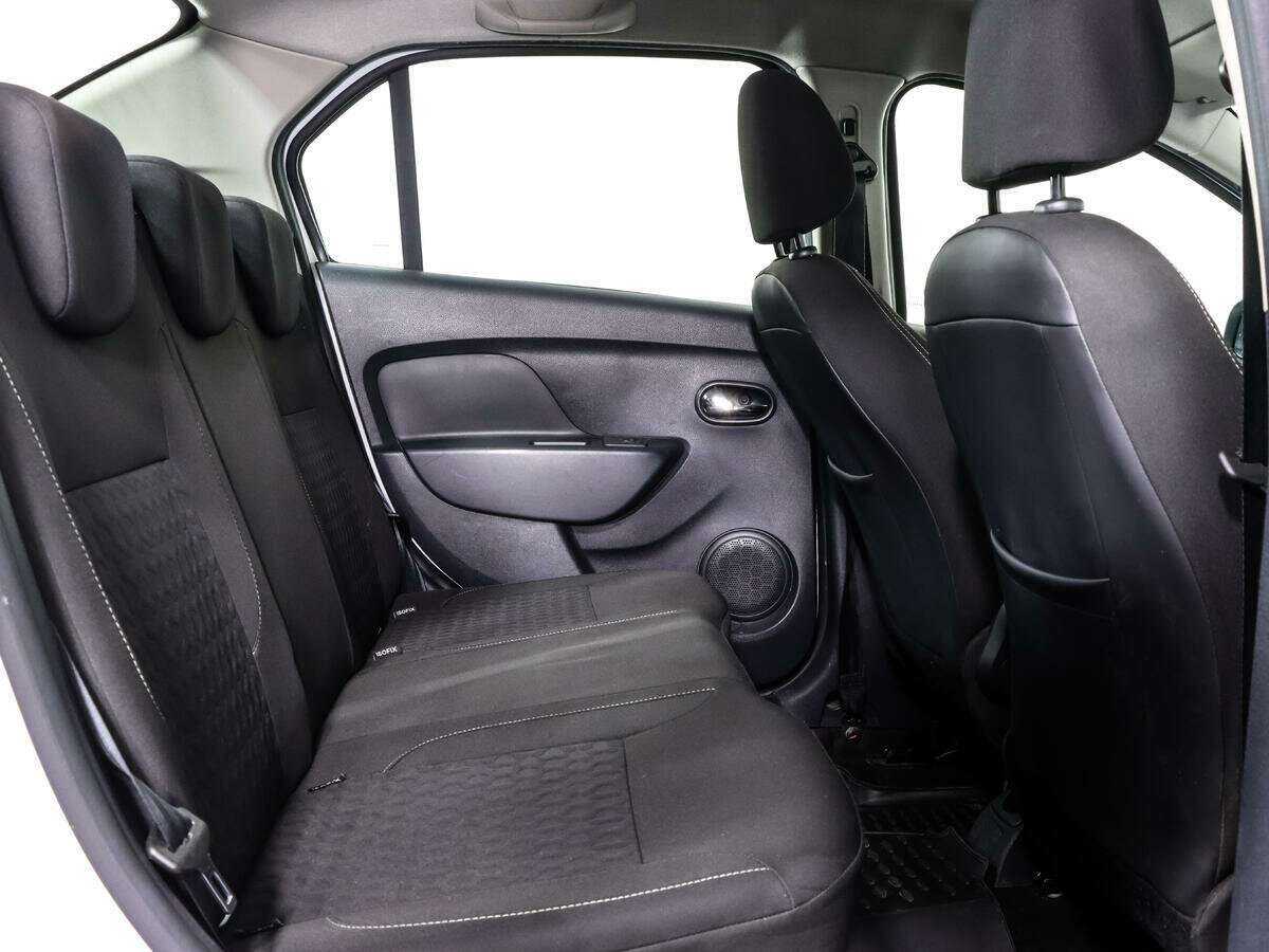 Renault Logan с пробегом — 2017 год. Фото: #11