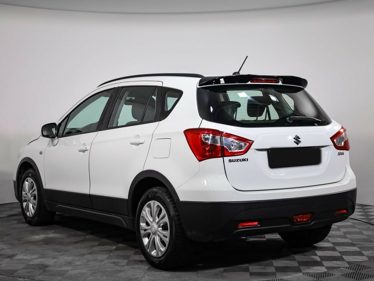 Suzuki SX4 с пробегом — 2017 год. Фото: #5