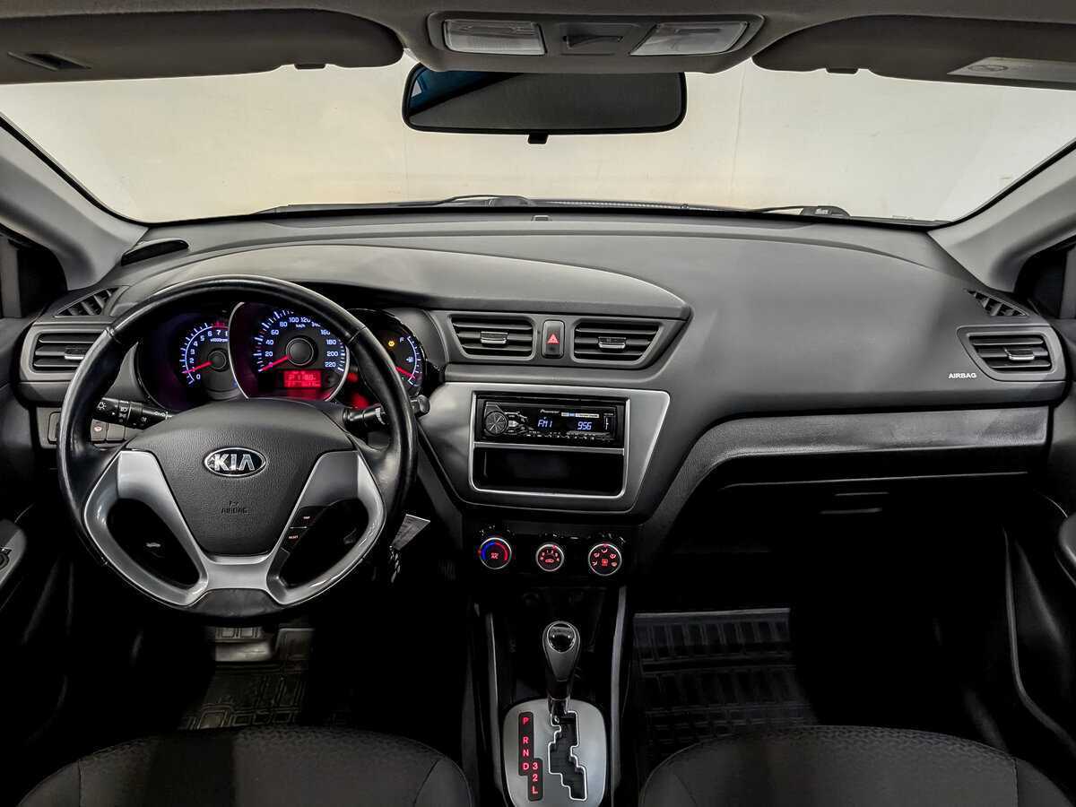 Kia Rio с пробегом — 2015 год. Фото: #13
