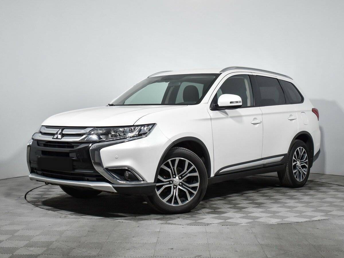 Mitsubishi Outlander с пробегом — 2018 год. Посмотреть фото