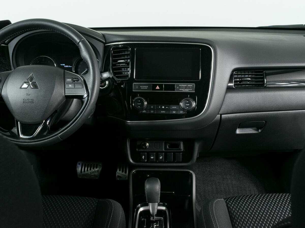 Mitsubishi Outlander с пробегом — 2019 год. Фото: #5