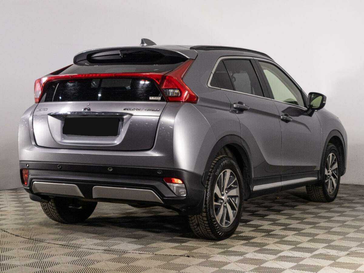 Mitsubishi Eclipse Cross с пробегом — 2018 год. Фото: #4