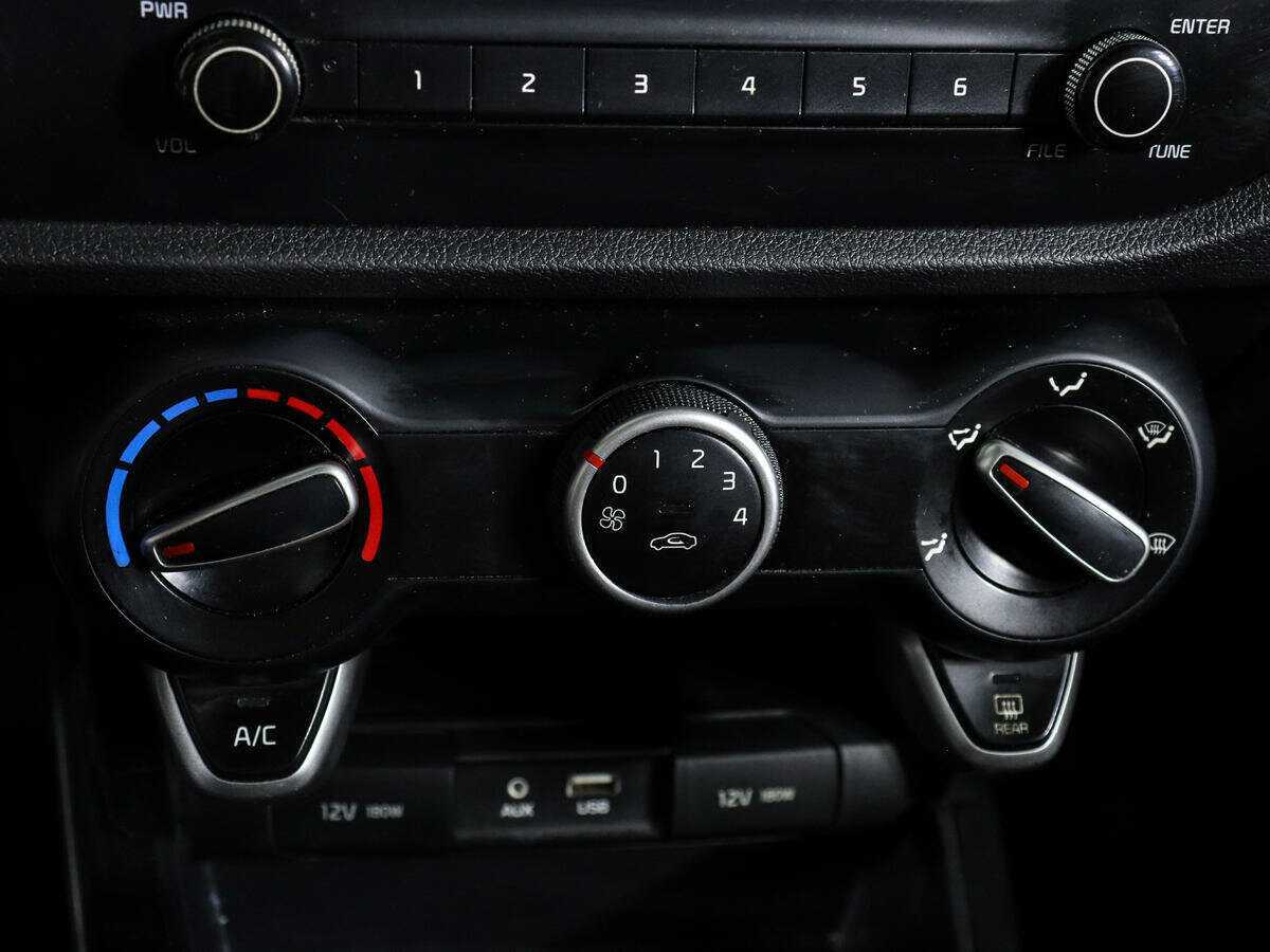 Kia Rio с пробегом — 2017 год. Фото: #16