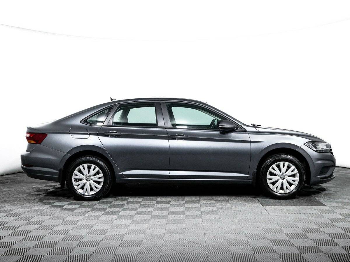 Volkswagen Jetta с пробегом — 2020 год. Фото: #3
