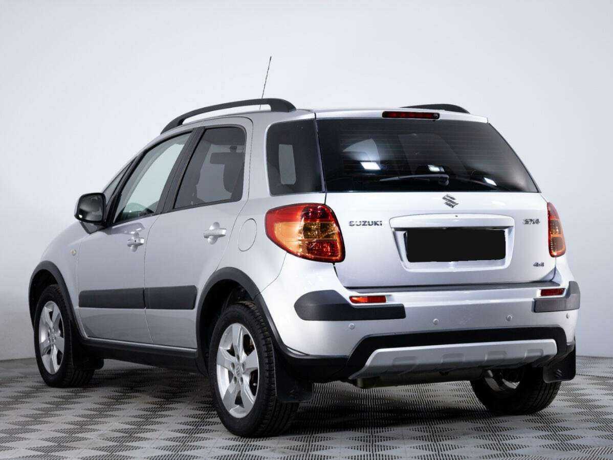 Suzuki SX4 с пробегом — 2012 год. Фото: #5
