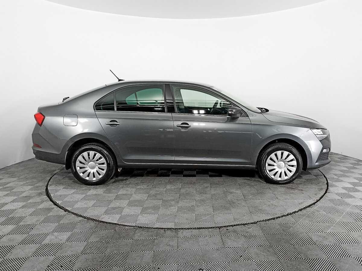 Skoda Rapid с пробегом — 2021 год. Фото: #3