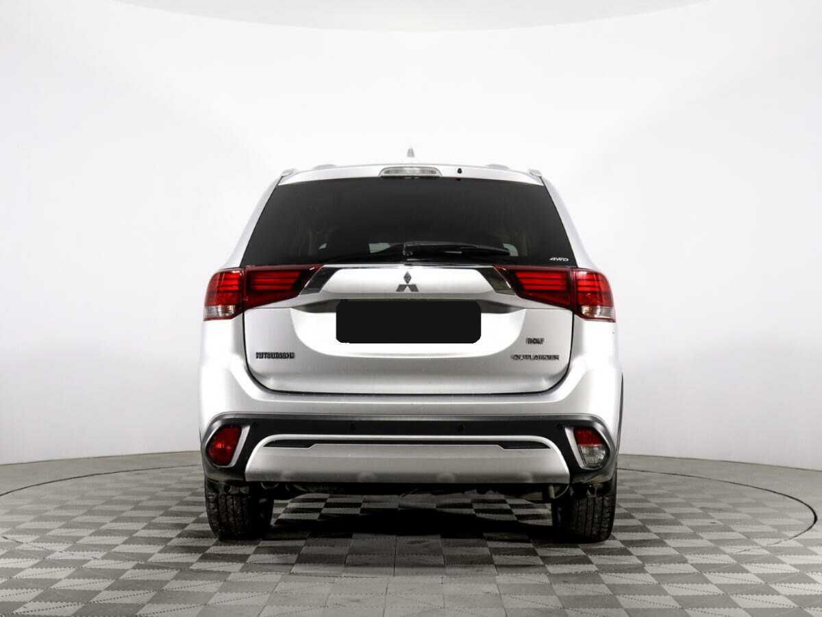 Mitsubishi Outlander с пробегом — 2019 год. Фото: #4