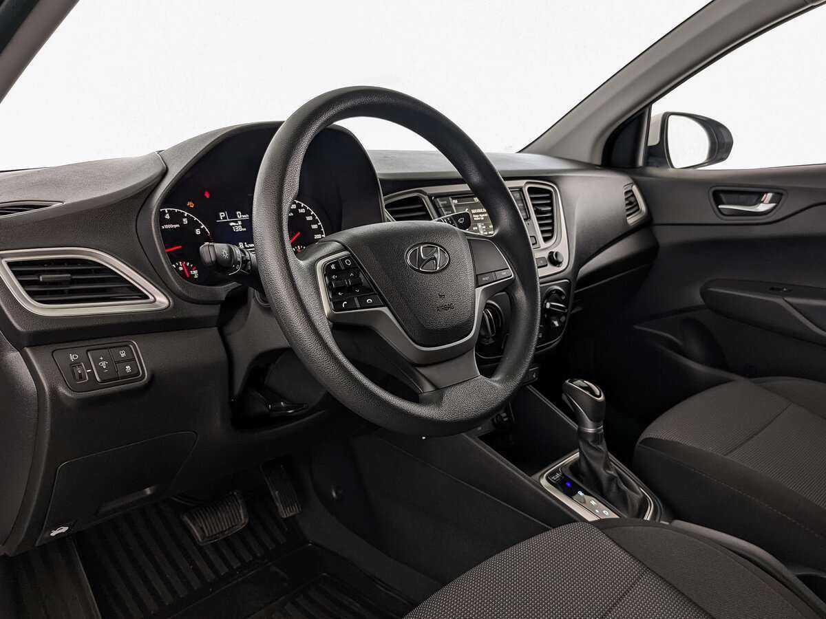 Hyundai Solaris с пробегом — 2020 год. Фото: #14