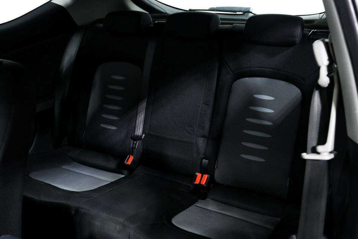 Kia Ceed с пробегом — 2014 год. Фото: #11