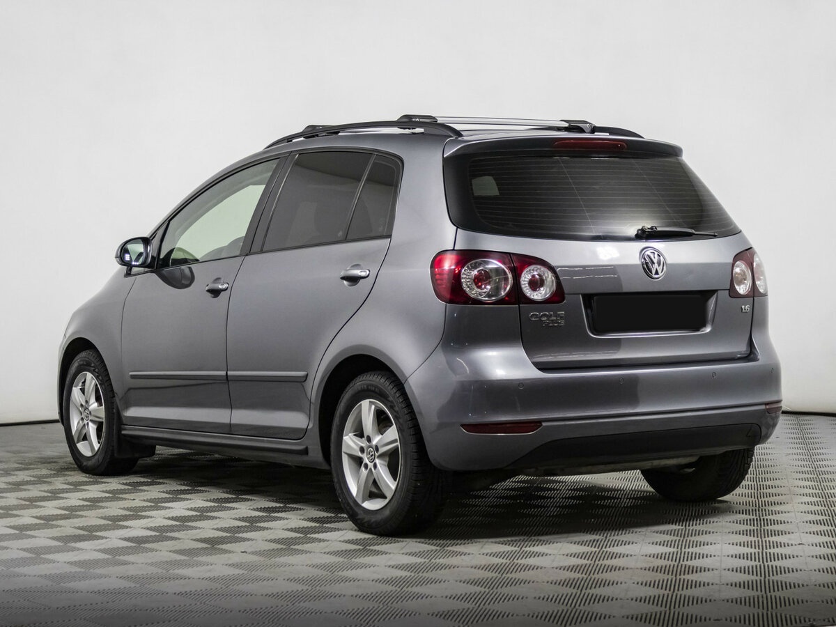Volkswagen Golf Plus с пробегом — 2013 год. Фото: #5
