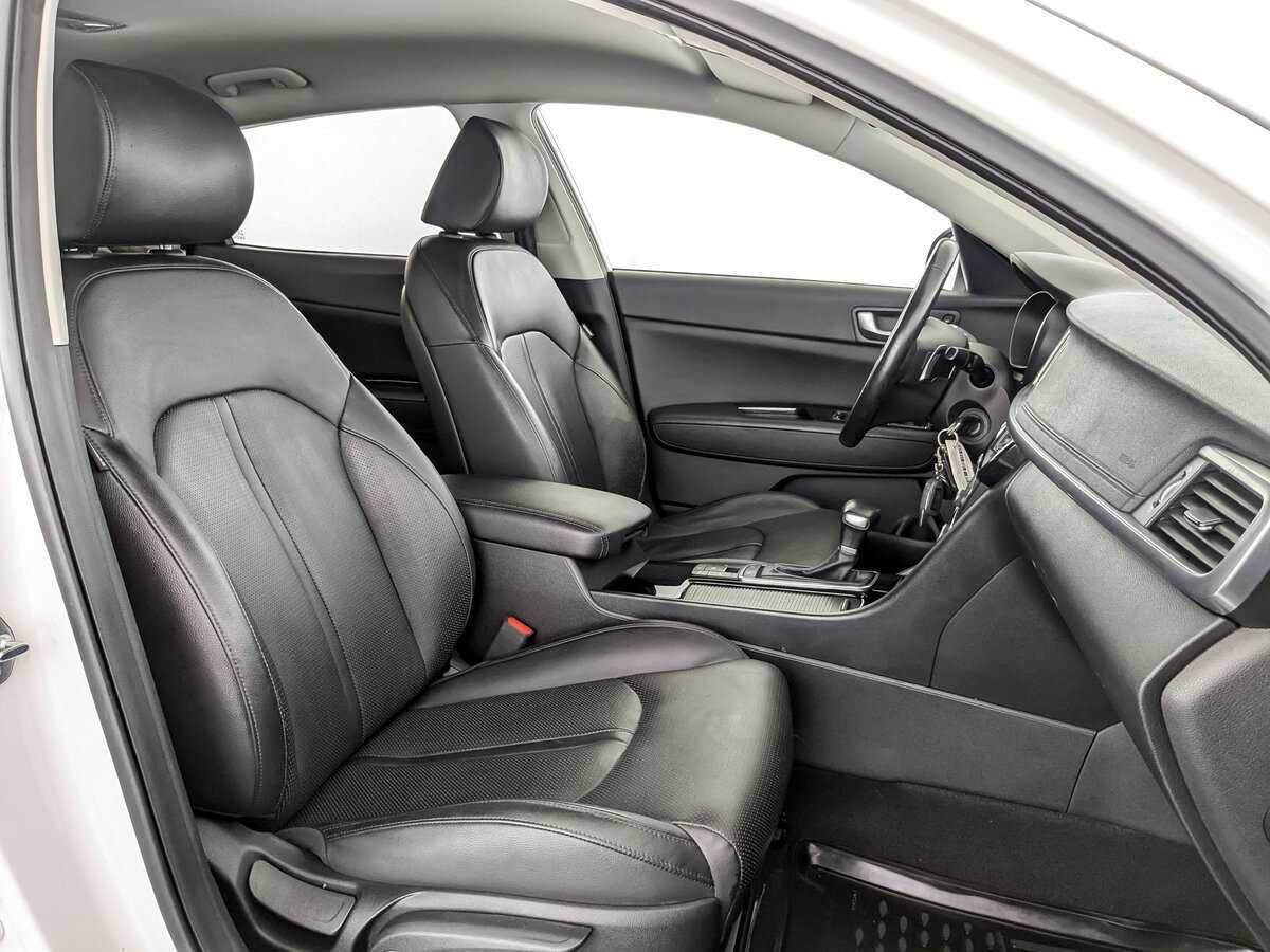 Kia Optima с пробегом — 2016 год. Фото: #18