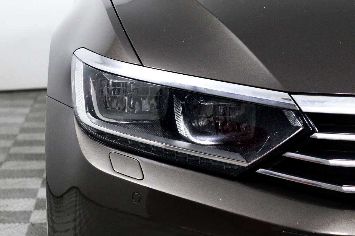 Volkswagen Passat с пробегом — 2016 год. Фото: #14