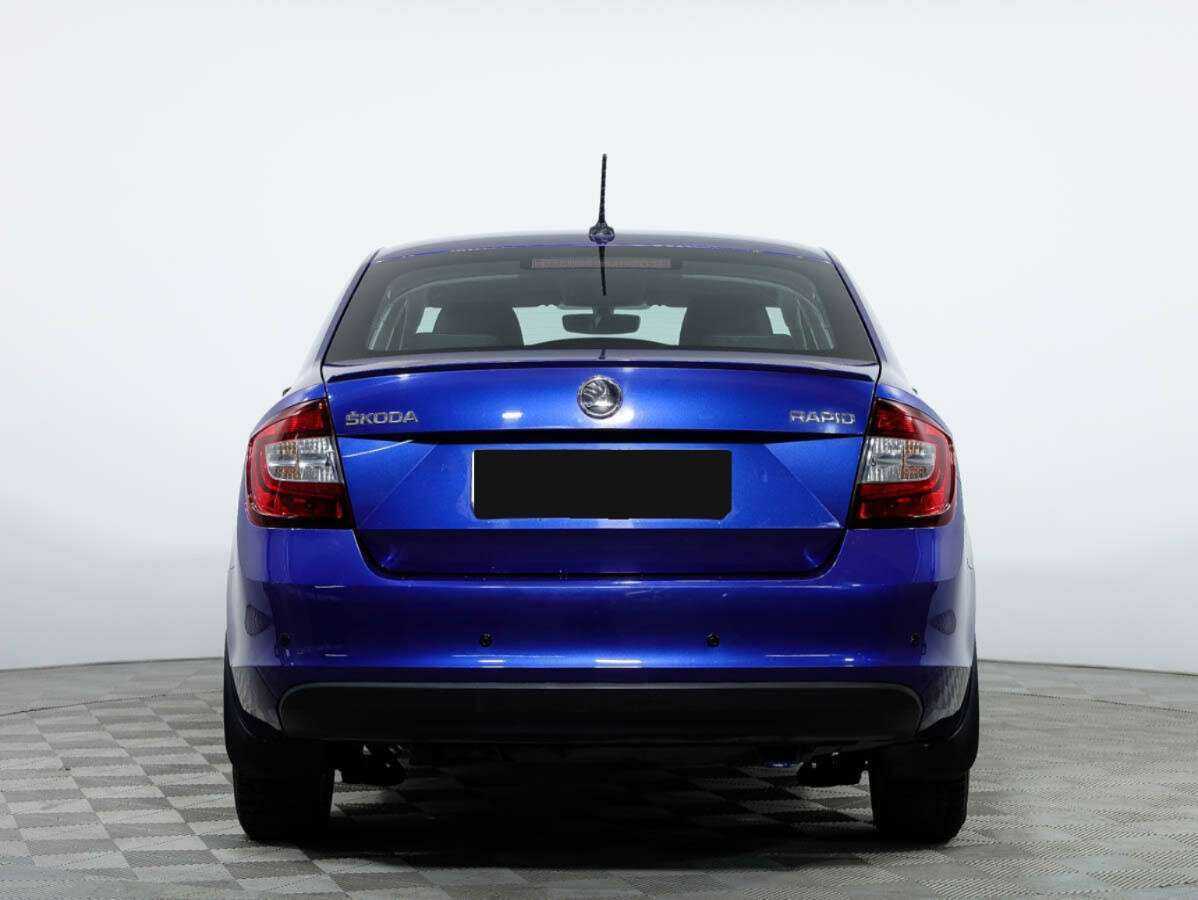 Skoda Rapid с пробегом — 2017 год. Фото: #5