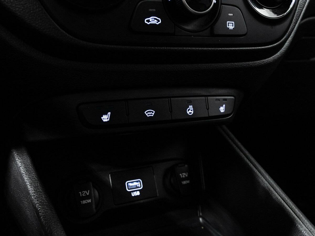 Hyundai Solaris с пробегом — 2020 год. Фото: #15