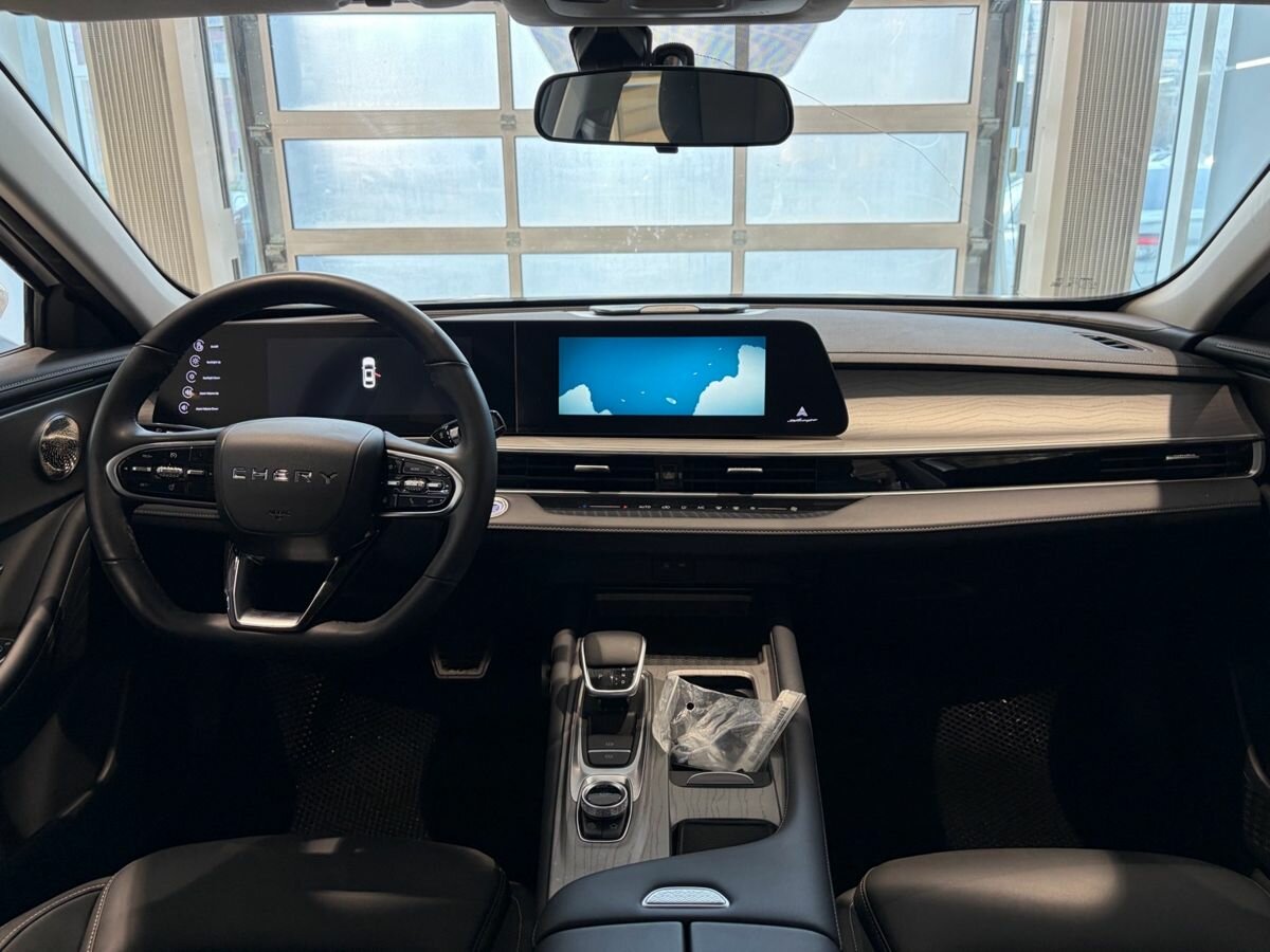 Chery Arrizo 8 с пробегом — 2024 год. Фото: #10