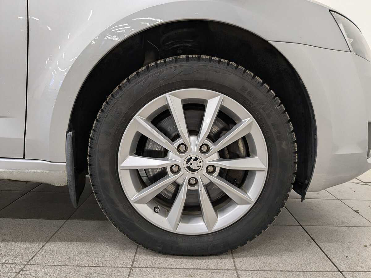 Skoda Octavia с пробегом — 2016 год. Фото: #11