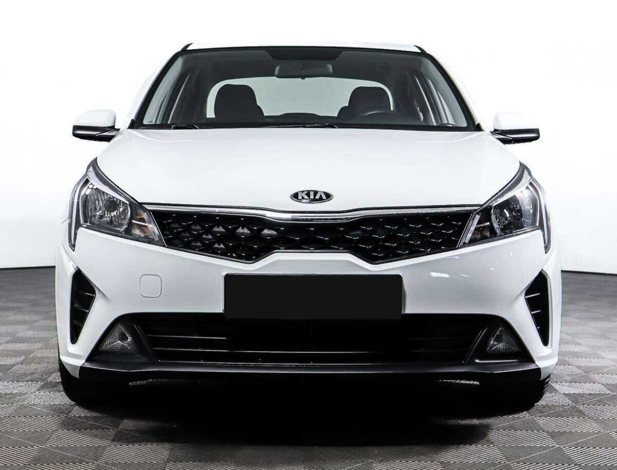 Kia Rio с пробегом — 2020 год. Фото: #1