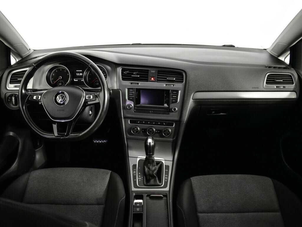 Volkswagen Golf с пробегом — 2014 год. Фото: #12