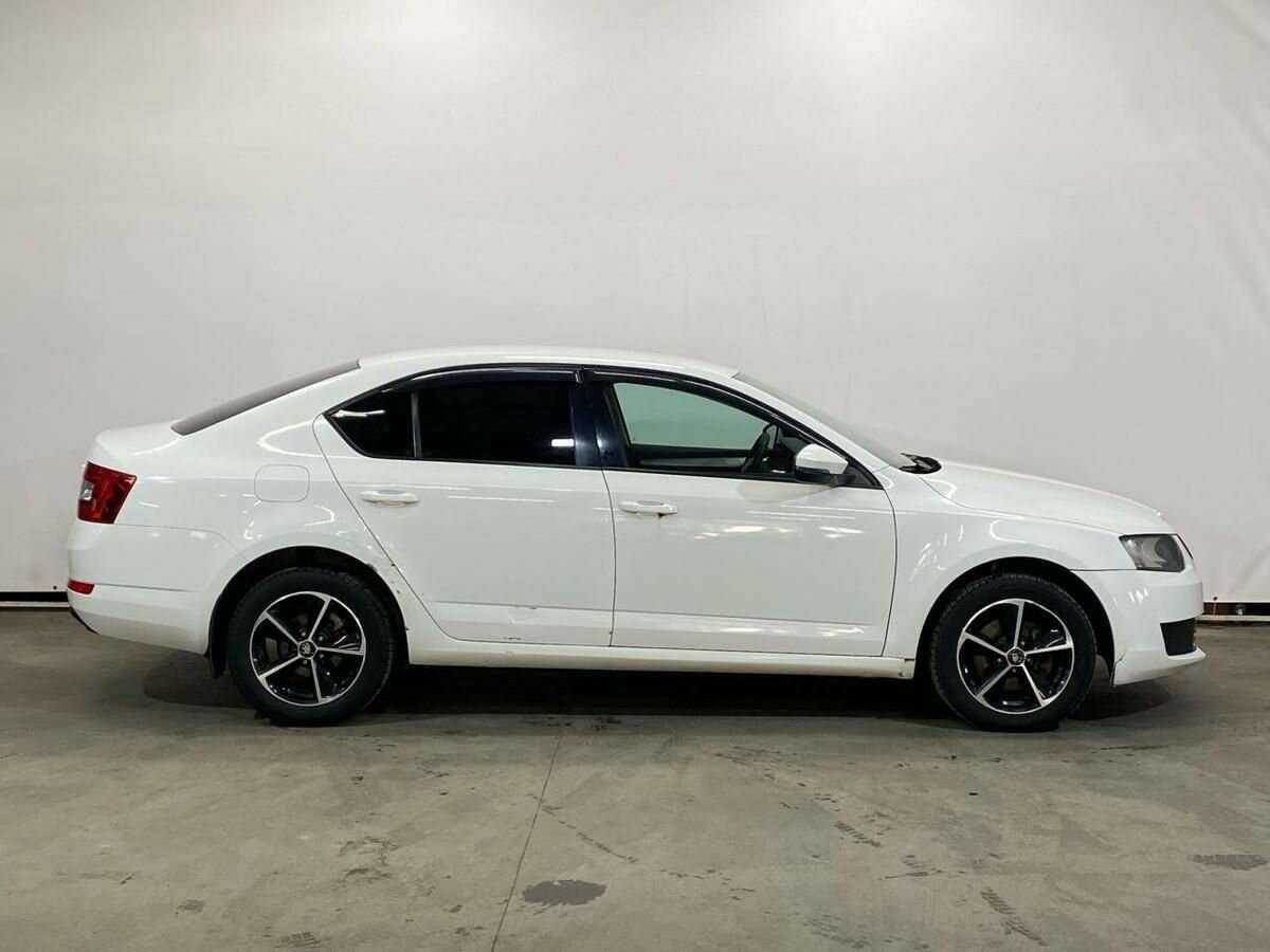 Skoda Octavia с пробегом — 2013 год. Фото: #3