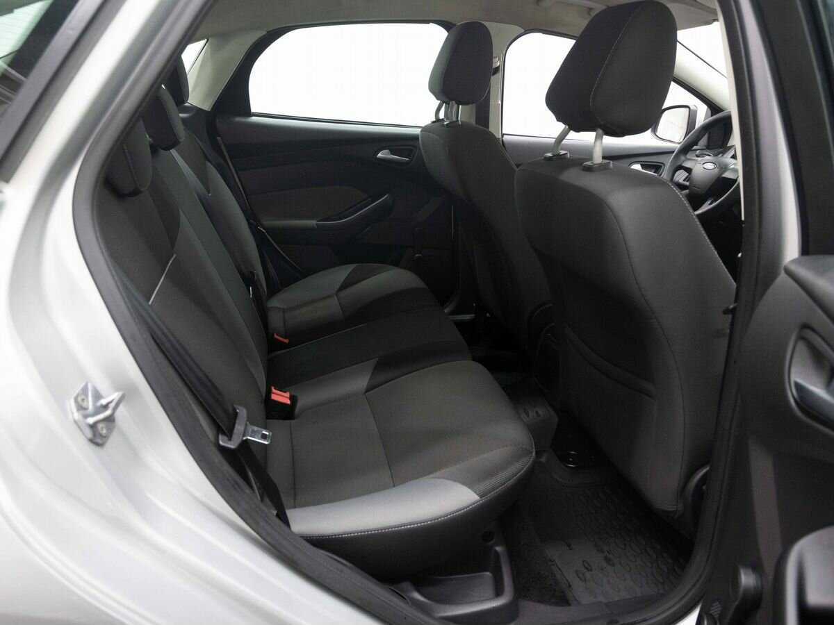 Ford Focus с пробегом — 2012 год. Фото: #11