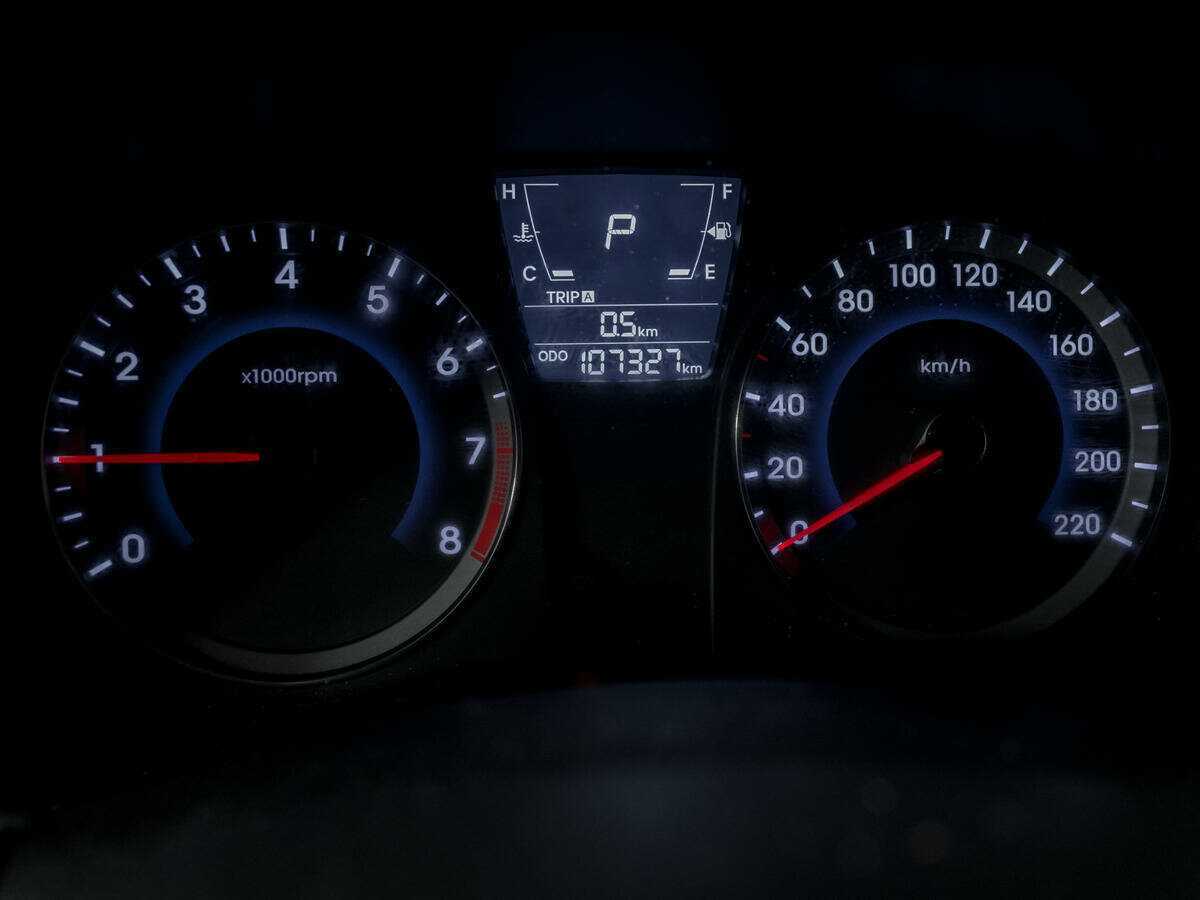 Hyundai Solaris с пробегом — 2014 год. Фото: #10