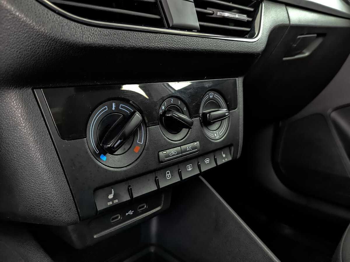 Skoda Rapid с пробегом — 2020 год. Фото: #15