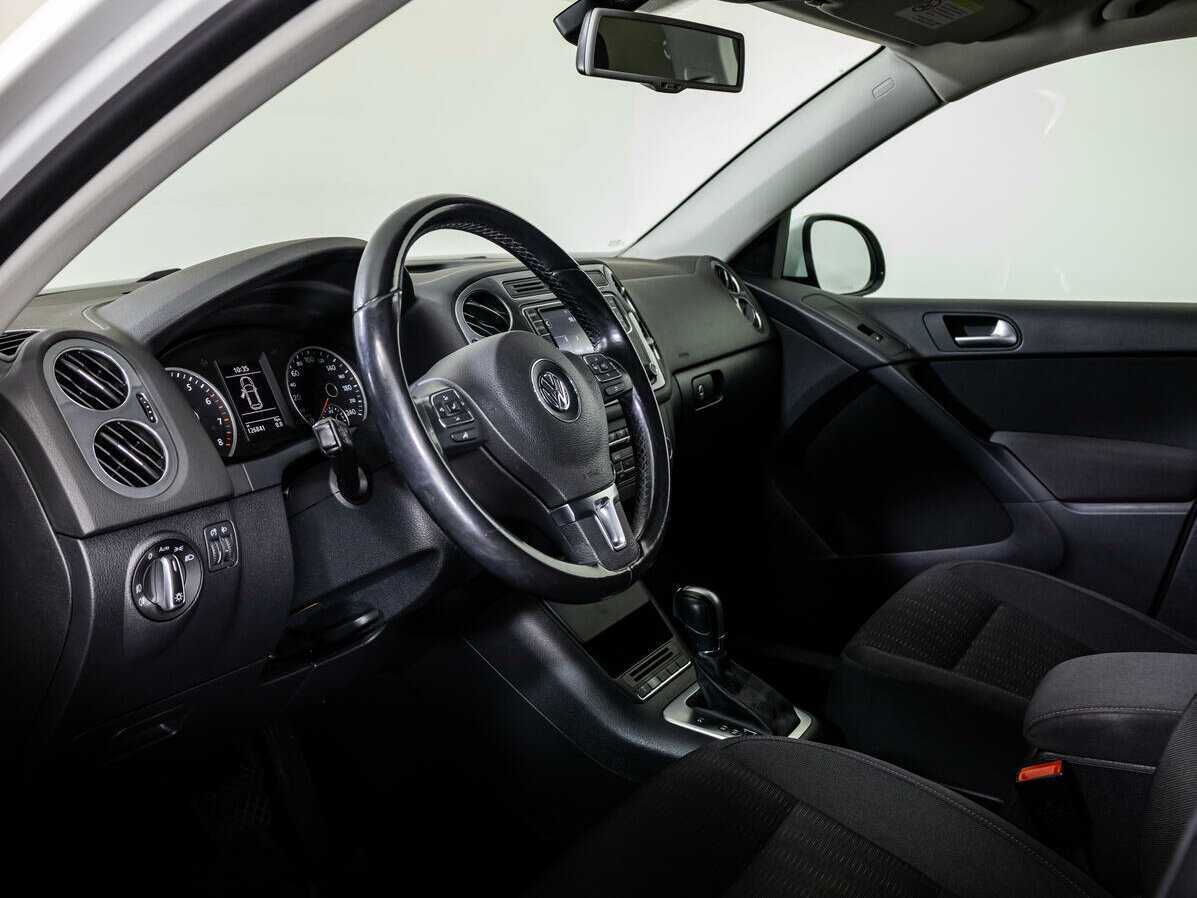 Volkswagen Tiguan с пробегом — 2013 год. Фото: #8