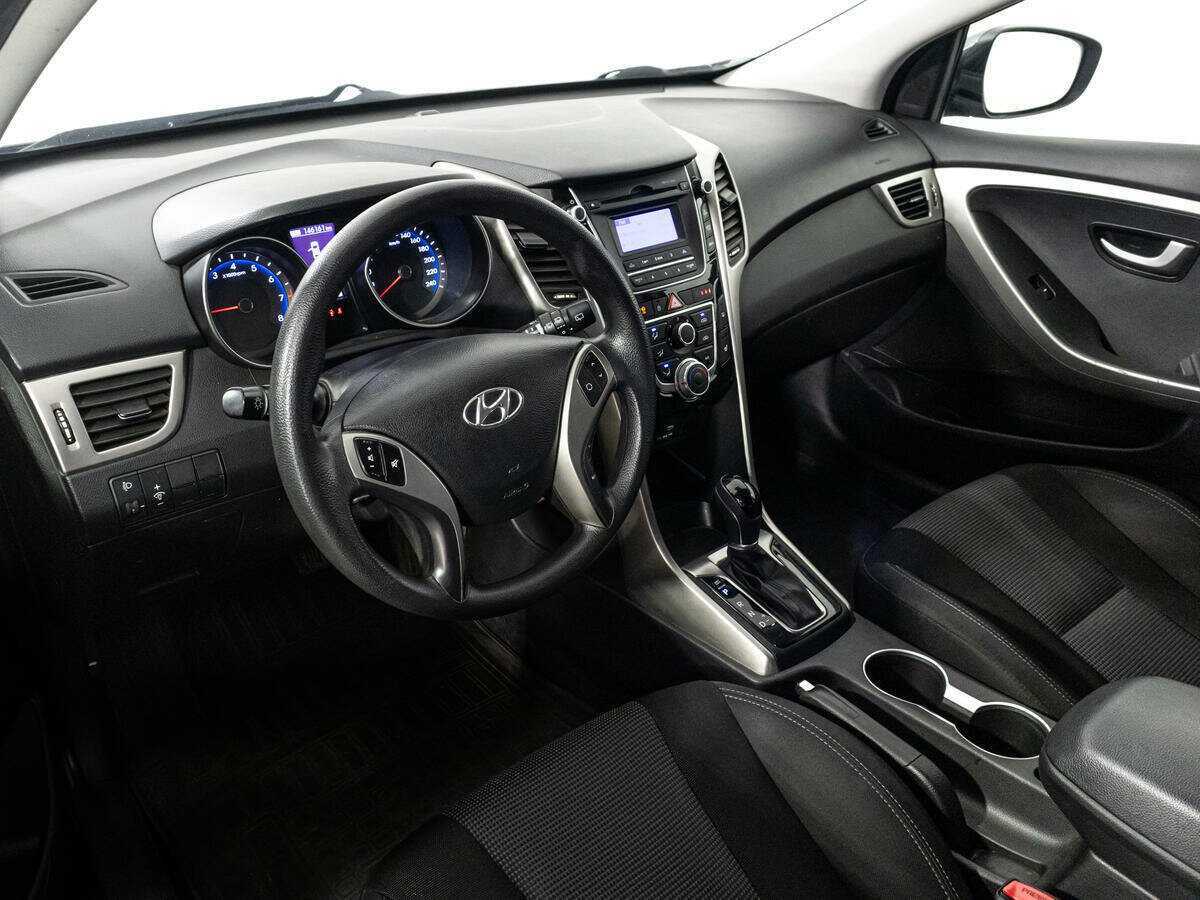 Hyundai i30 с пробегом — 2015 год. Фото: #10