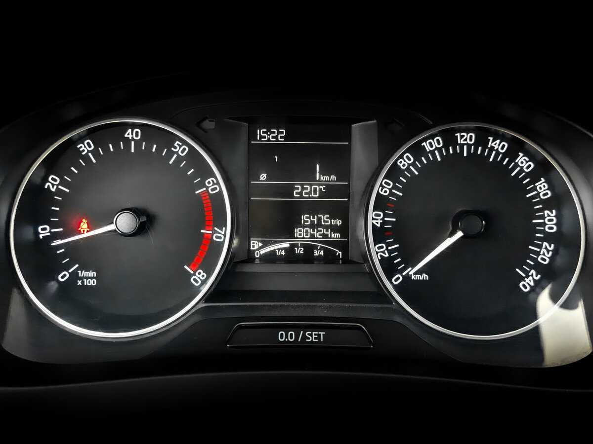 Skoda Rapid с пробегом — 2017 год. Фото: #12