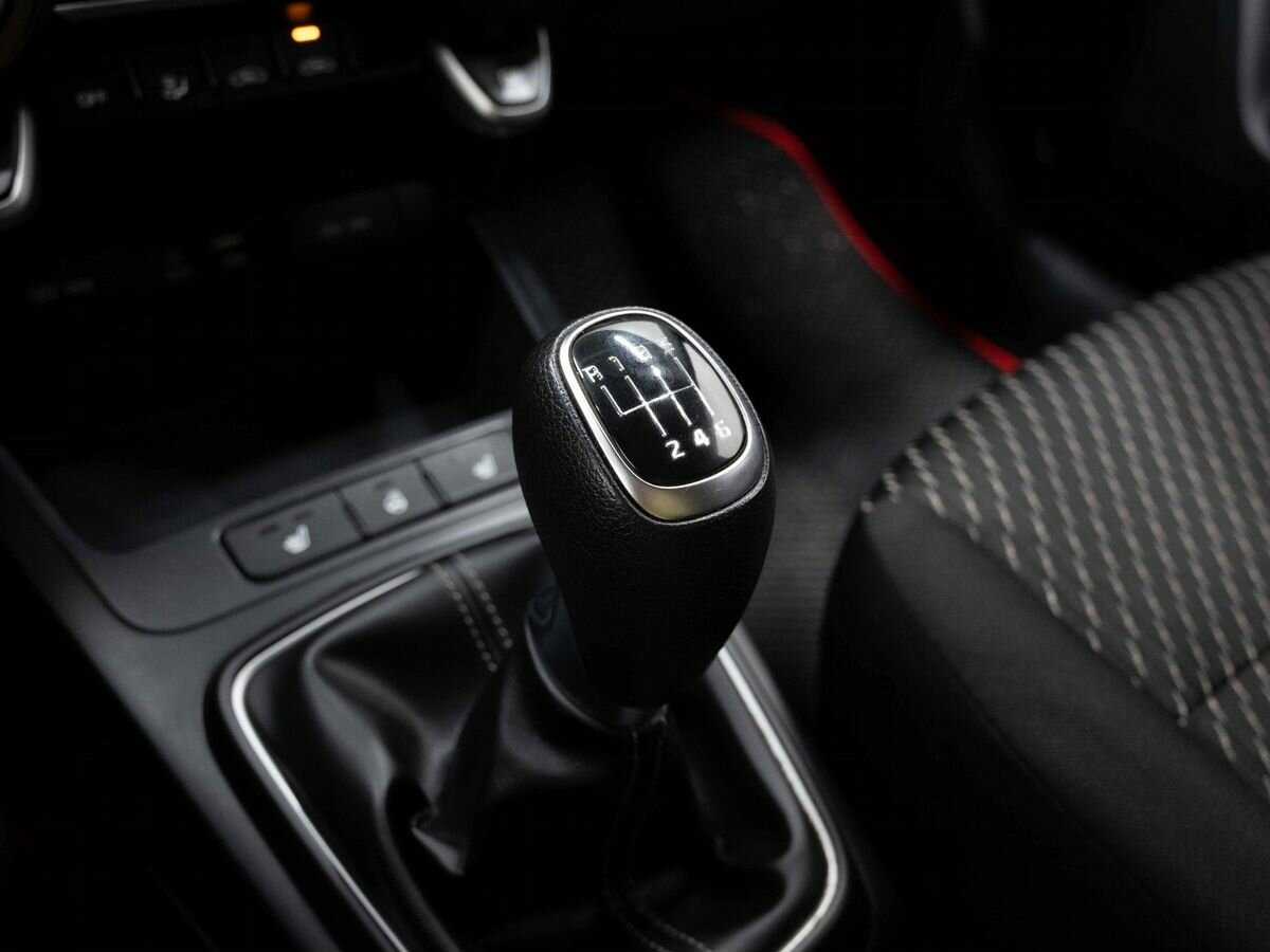 Kia Rio с пробегом — 2020 год. Фото: #18