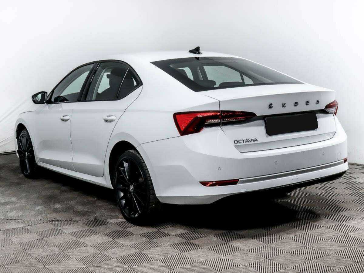 Skoda Octavia с пробегом — 2021 год. Фото: #4